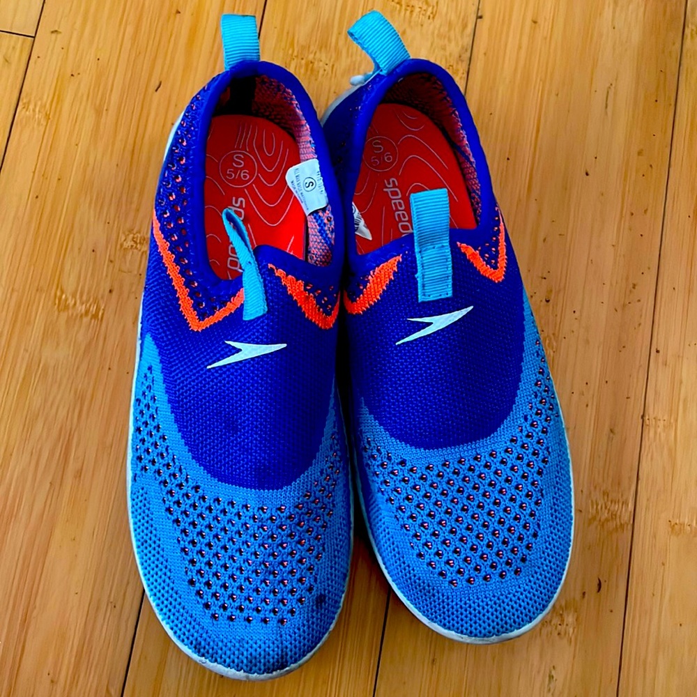 speedo water shoes